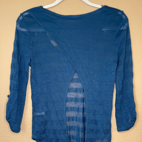 Women’s Medium Long Sleeve Tee - Picture 2 of 2